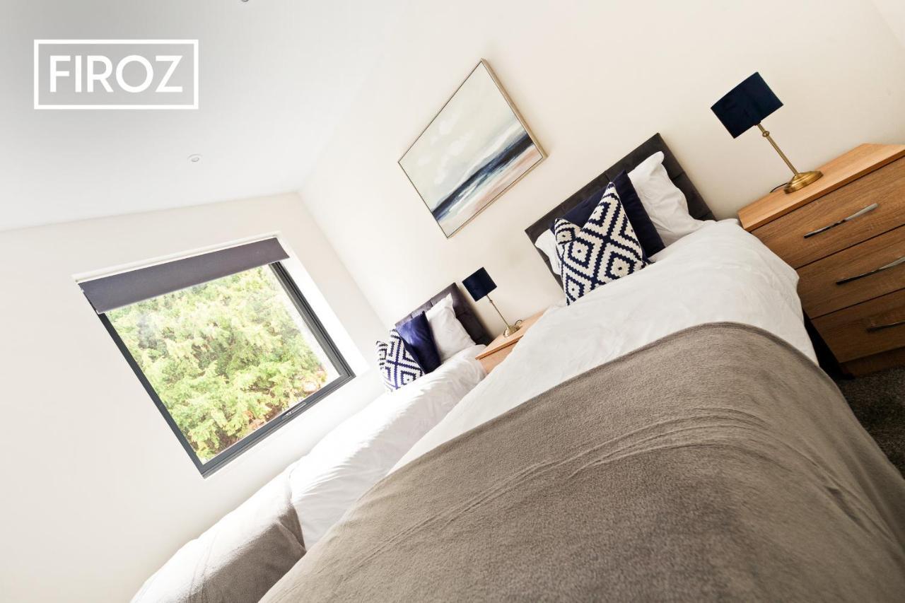 Spacious 4 Bedroom 3 Bath House For Families & Contractors With Free Parking, Fast Wi-Fi & Netflix By Firoz Property Management Leeds  Exteriér fotografie