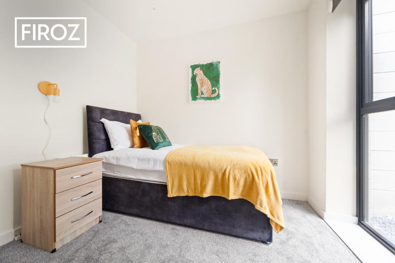 Spacious 4 Bedroom 3 Bath House For Families & Contractors With Free Parking, Fast Wi-Fi & Netflix By Firoz Property Management Leeds  Exteriér fotografie