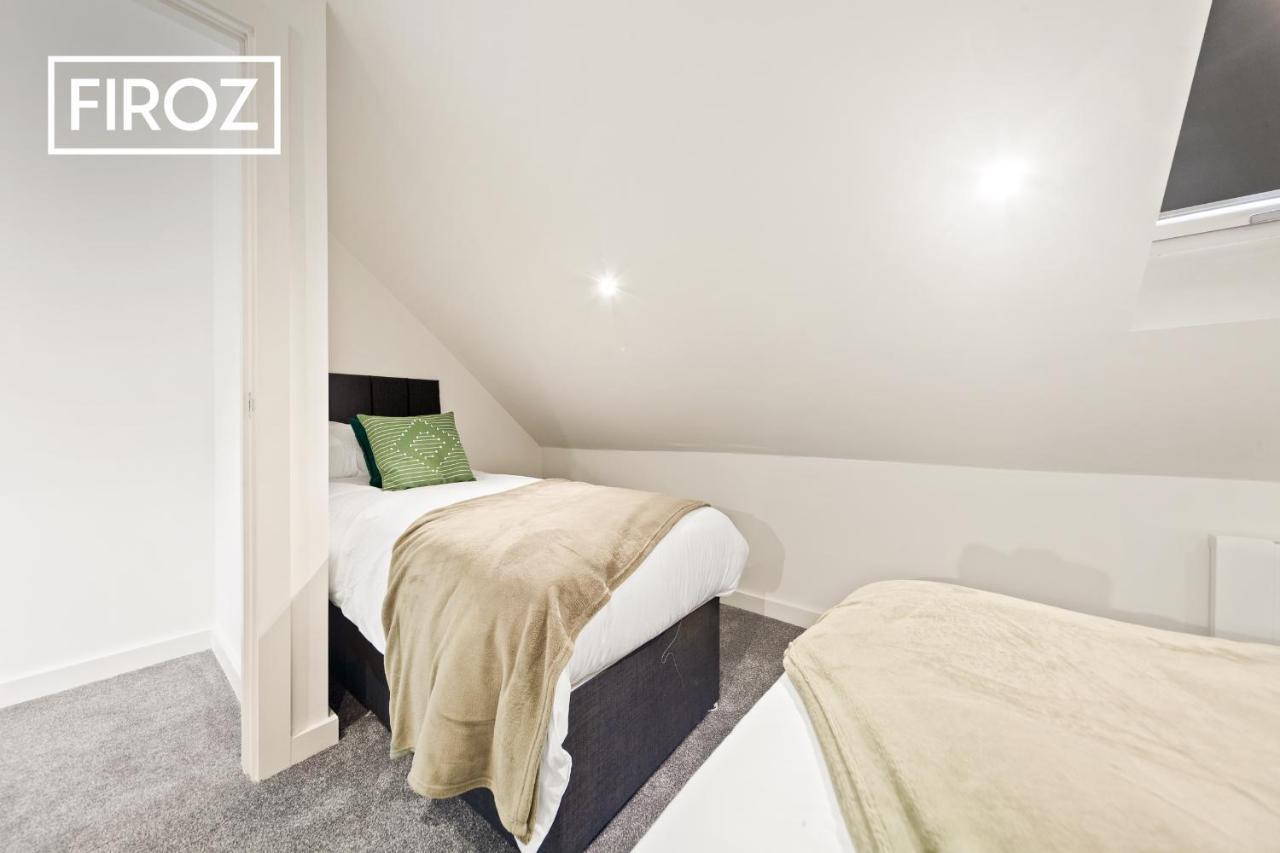 Spacious 4 Bedroom 3 Bath House For Families & Contractors With Free Parking, Fast Wi-Fi & Netflix By Firoz Property Management Leeds  Exteriér fotografie
