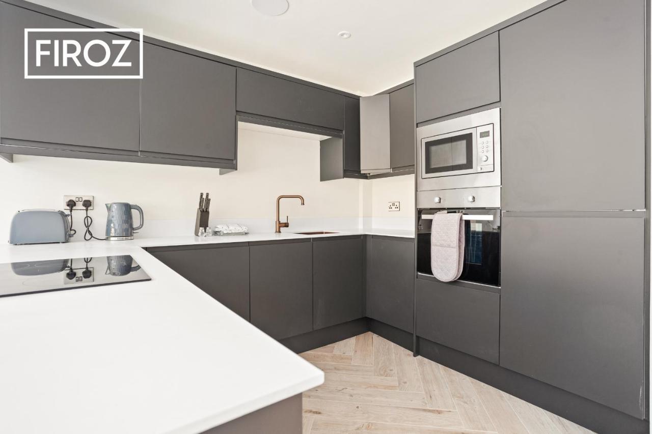 Spacious 4 Bedroom 3 Bath House For Families & Contractors With Free Parking, Fast Wi-Fi & Netflix By Firoz Property Management Leeds  Exteriér fotografie